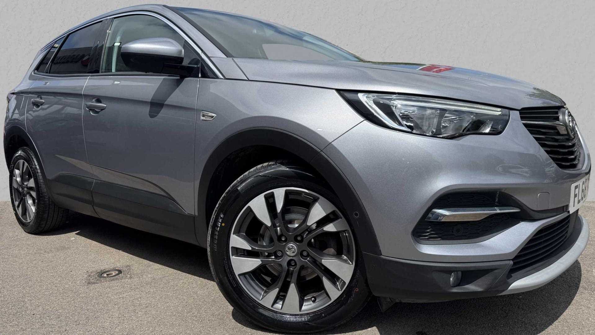 Main listing image - Vauxhall Grandland X