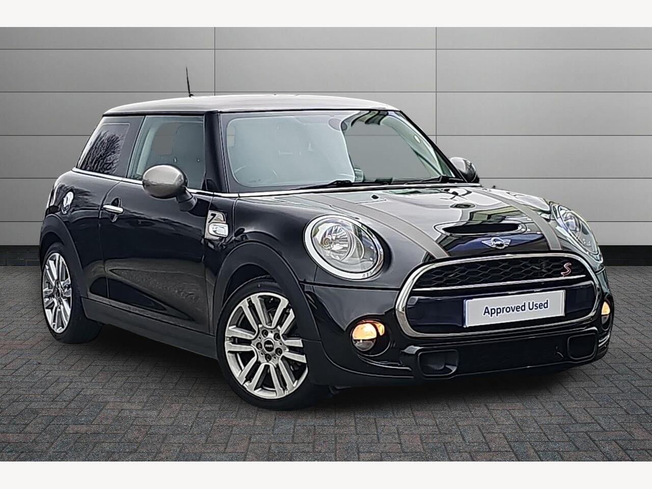 Main listing image - MINI Hatchback