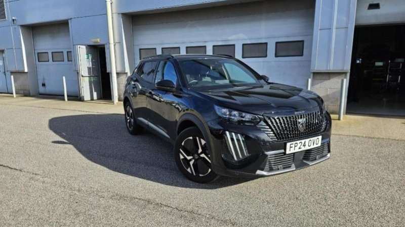 Main listing image - Peugeot 2008