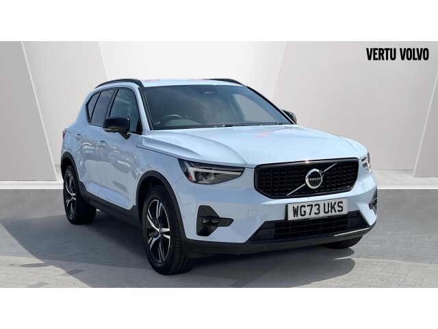 Main listing image - Volvo XC40
