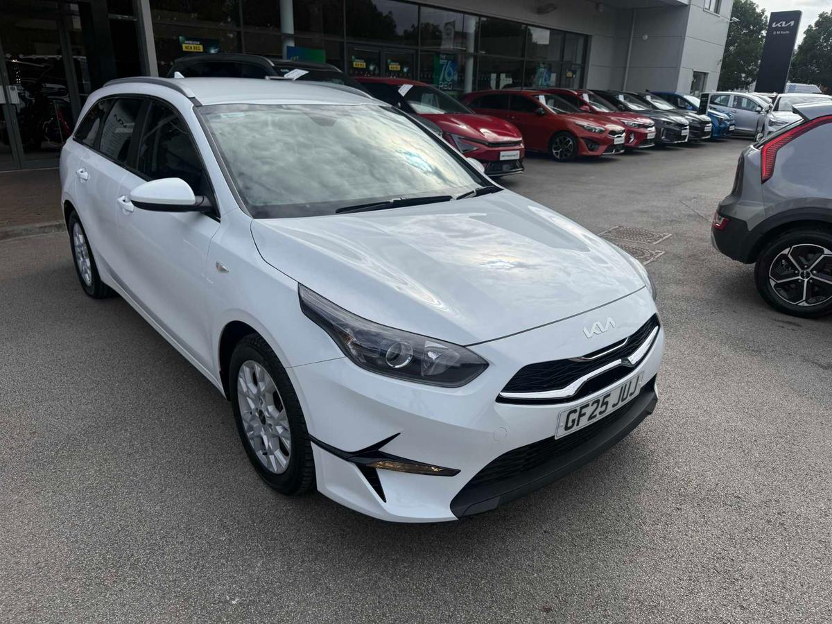Main listing image - Kia Ceed