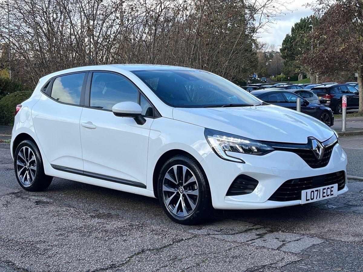 Main listing image - Renault Clio