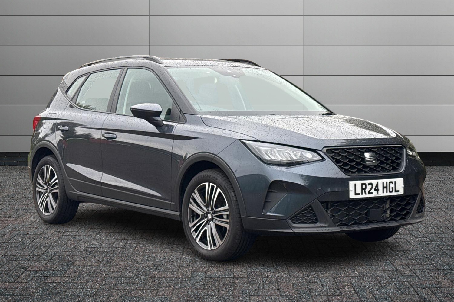 Main listing image - SEAT Arona