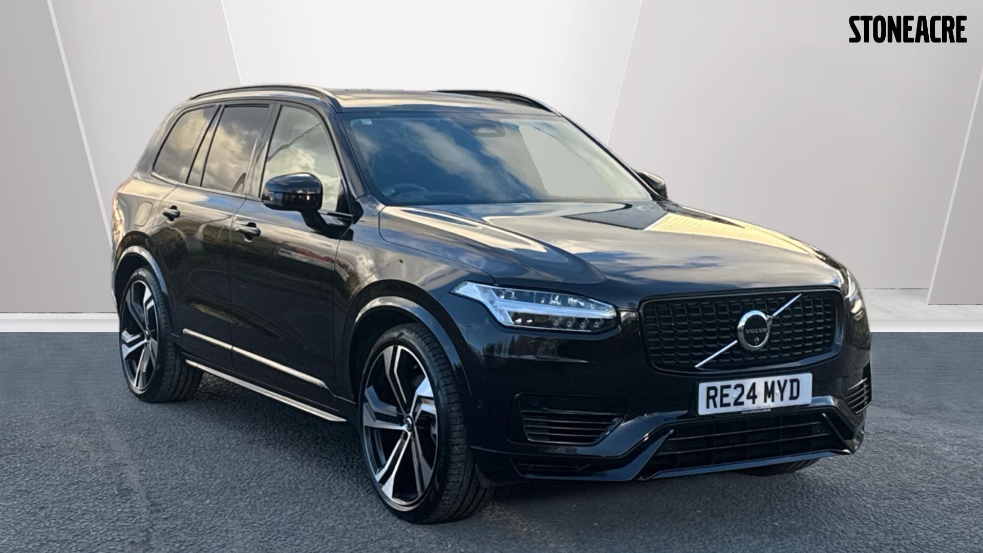 Main listing image - Volvo XC90