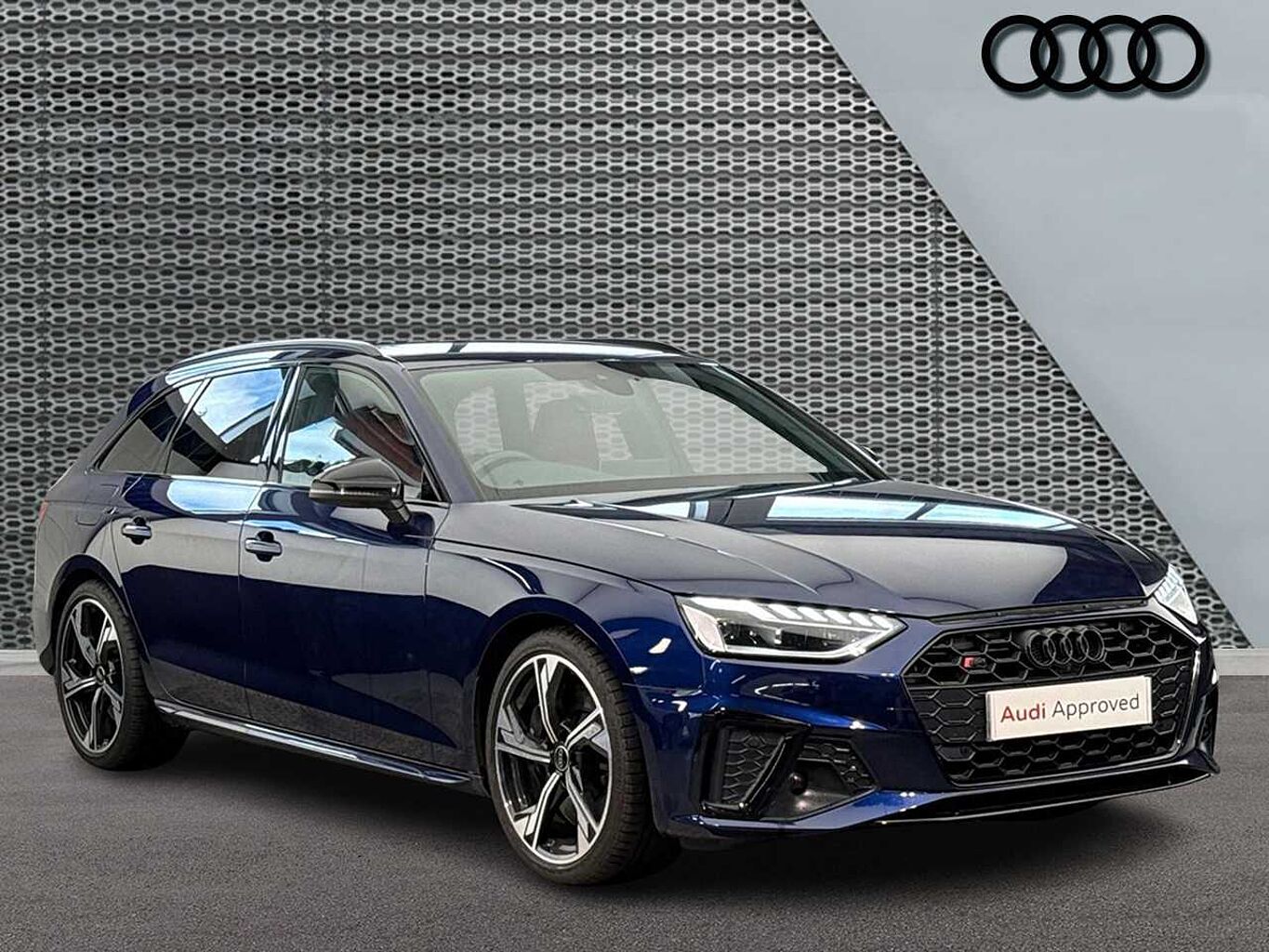 Main listing image - Audi A4