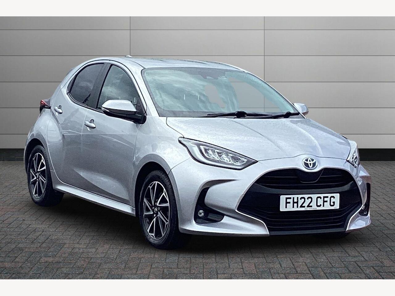 Main listing image - Toyota Yaris