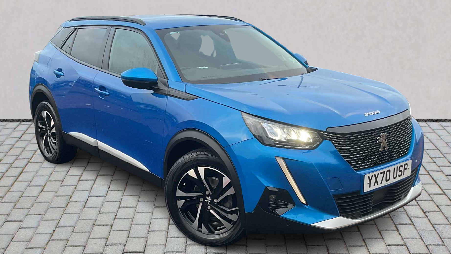 Main listing image - Peugeot 2008