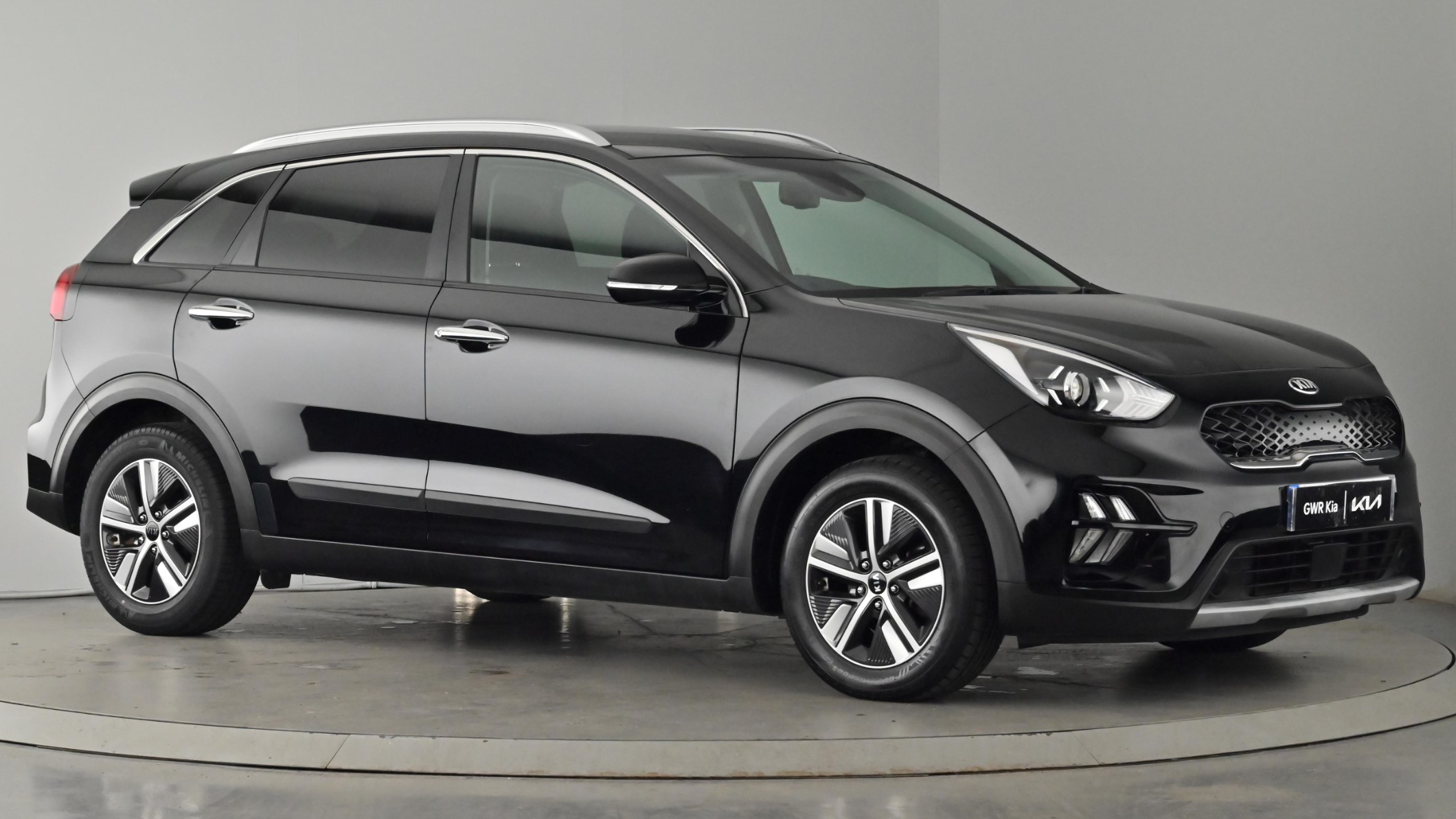 Main listing image - Kia Niro