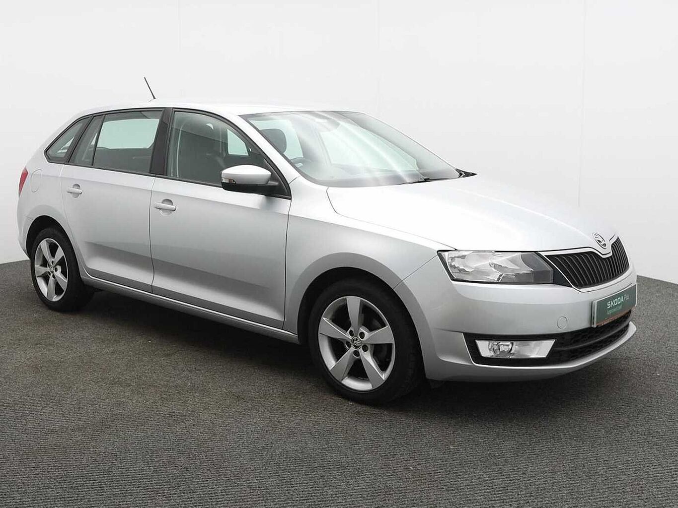 Main listing image - Skoda Rapid Spaceback