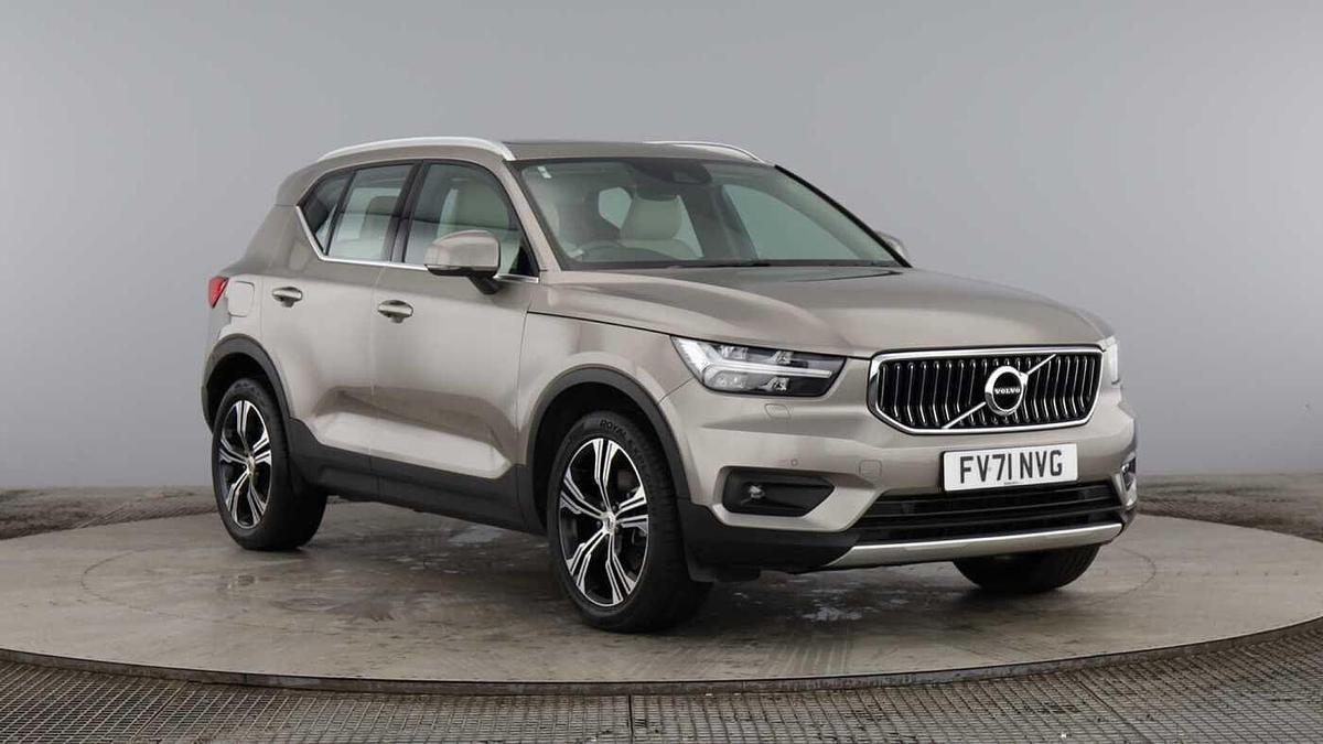 Main listing image - Volvo XC40