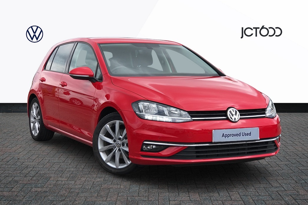 Main listing image - Volkswagen Golf