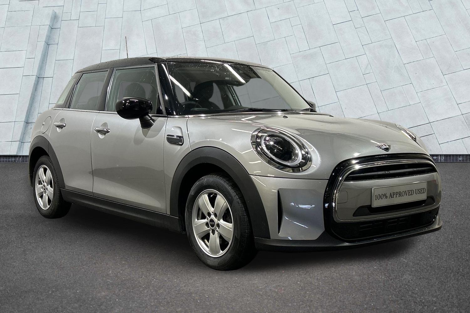 Main listing image - MINI Hatchback 5dr