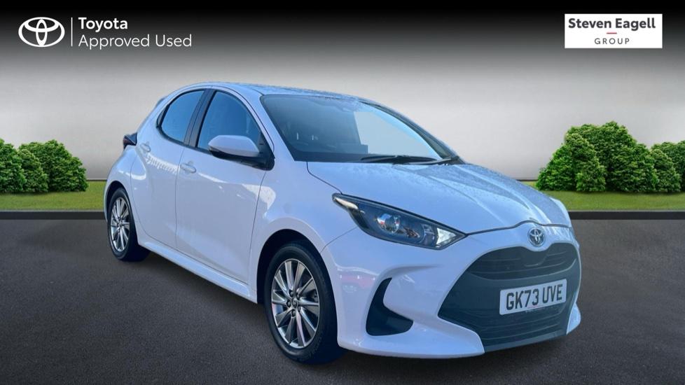 Main listing image - Toyota Yaris