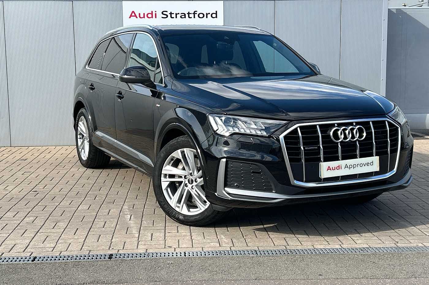 Main listing image - Audi Q7