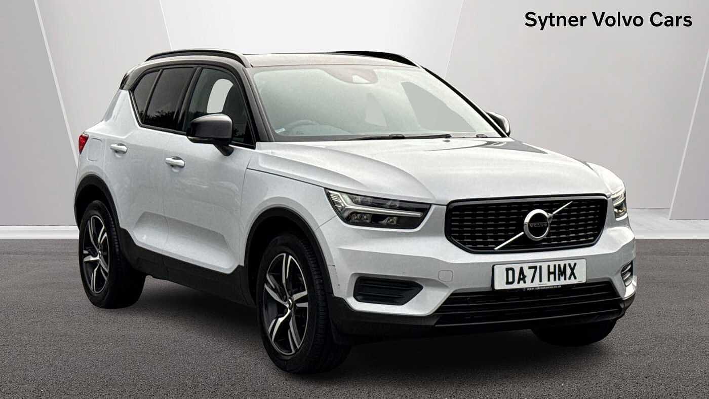 Main listing image - Volvo XC40