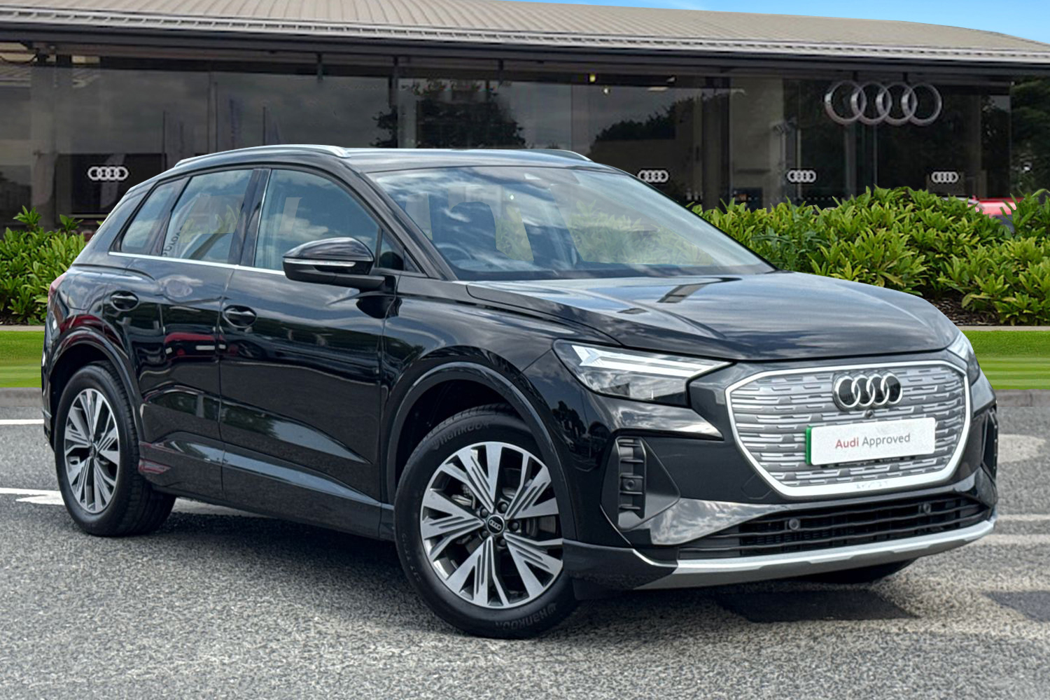 Main listing image - Audi Q4