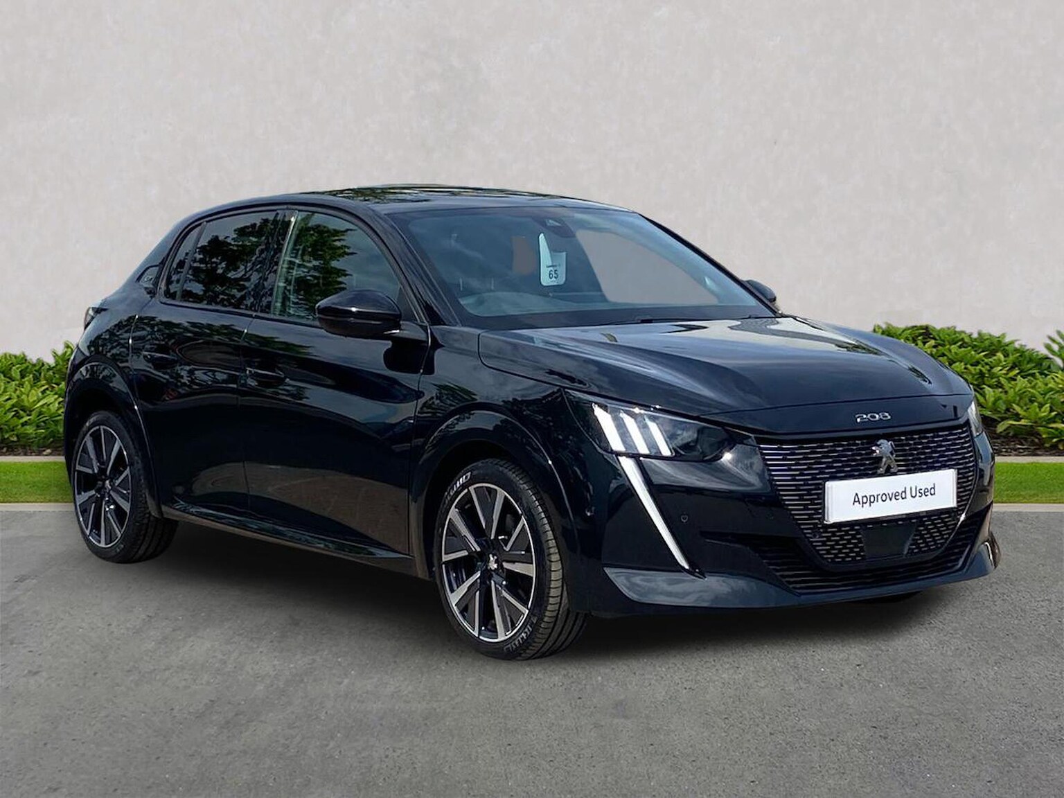 Main listing image - Peugeot 208