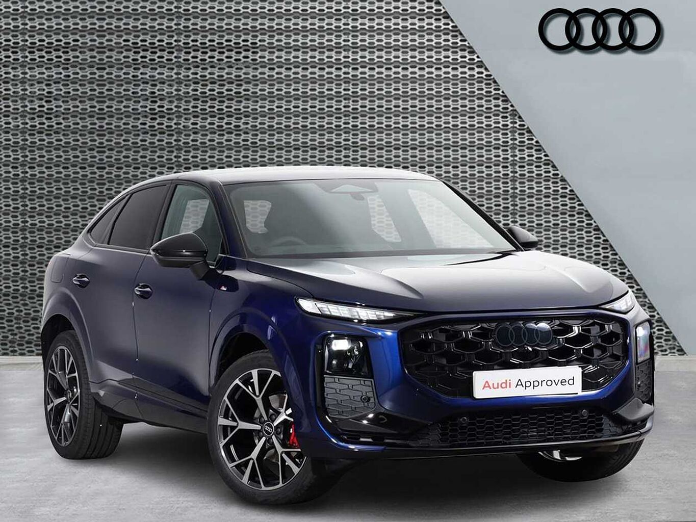 Main listing image - Audi Q3