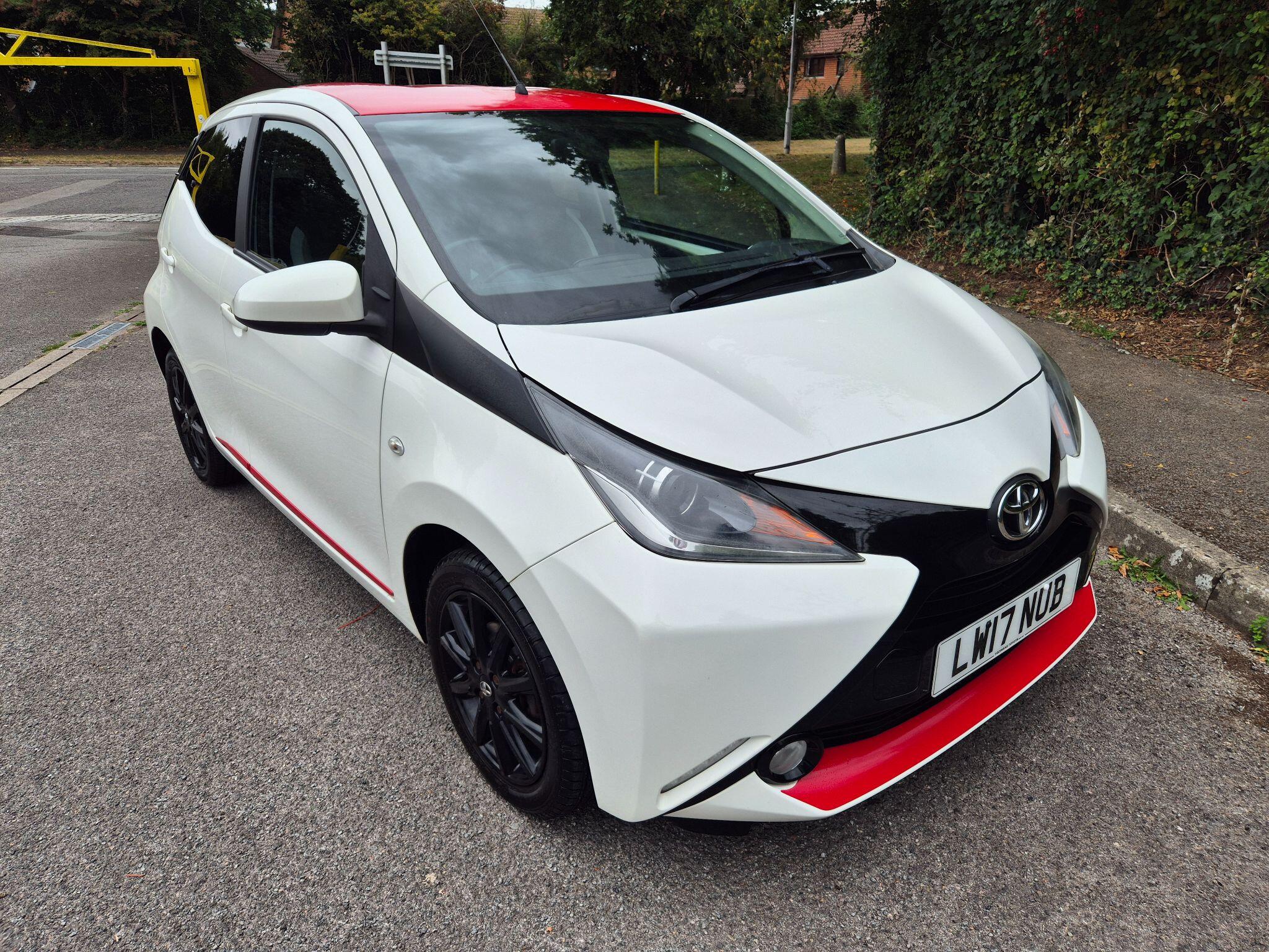 Main listing image - Toyota Aygo