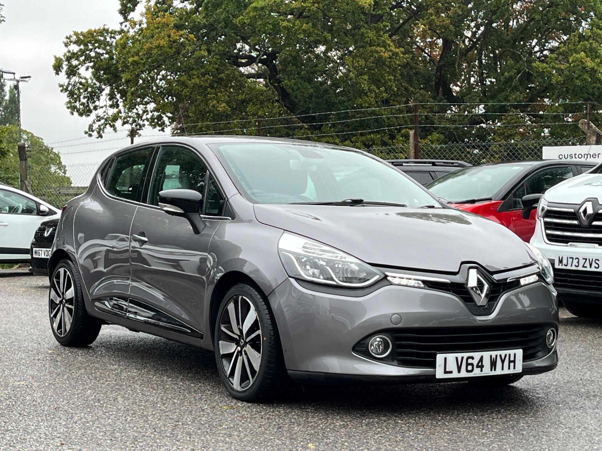 Main listing image - Renault Clio