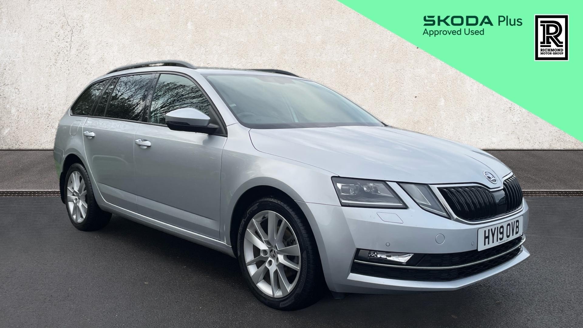Main listing image - Skoda Octavia Estate