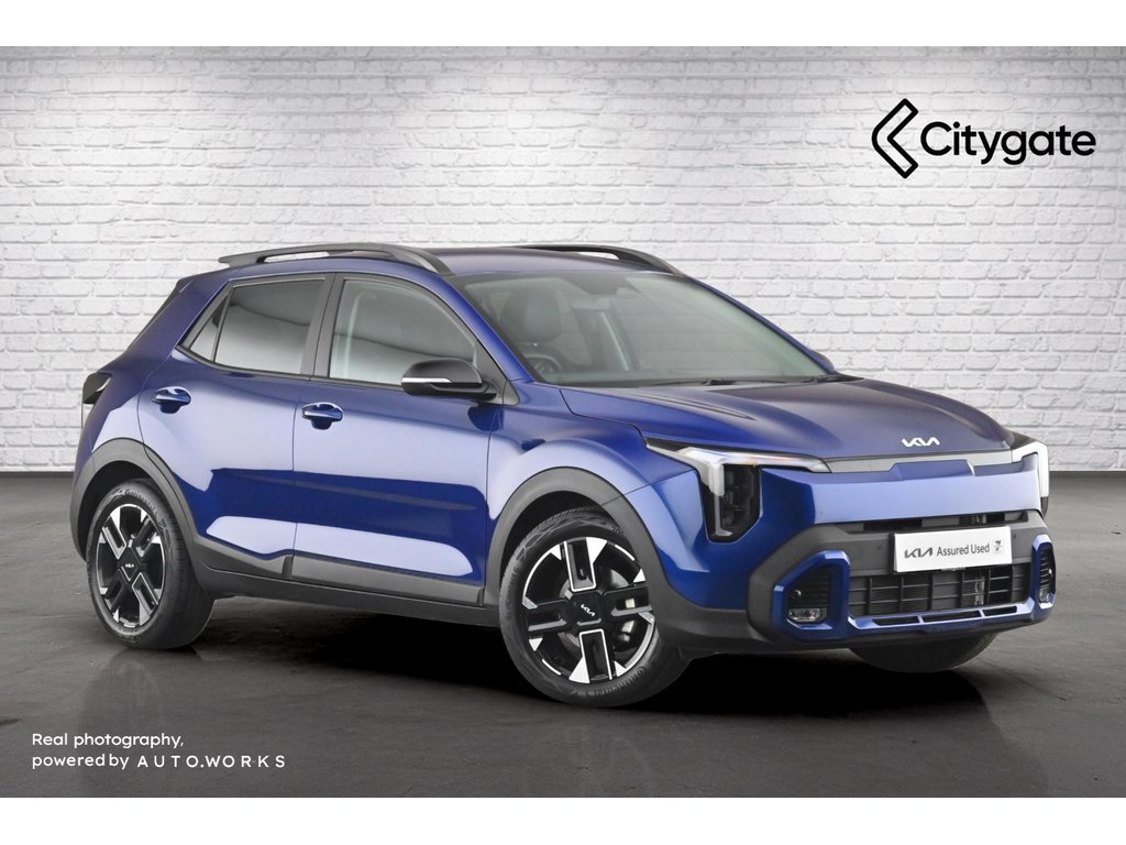 Main listing image - Kia Stonic