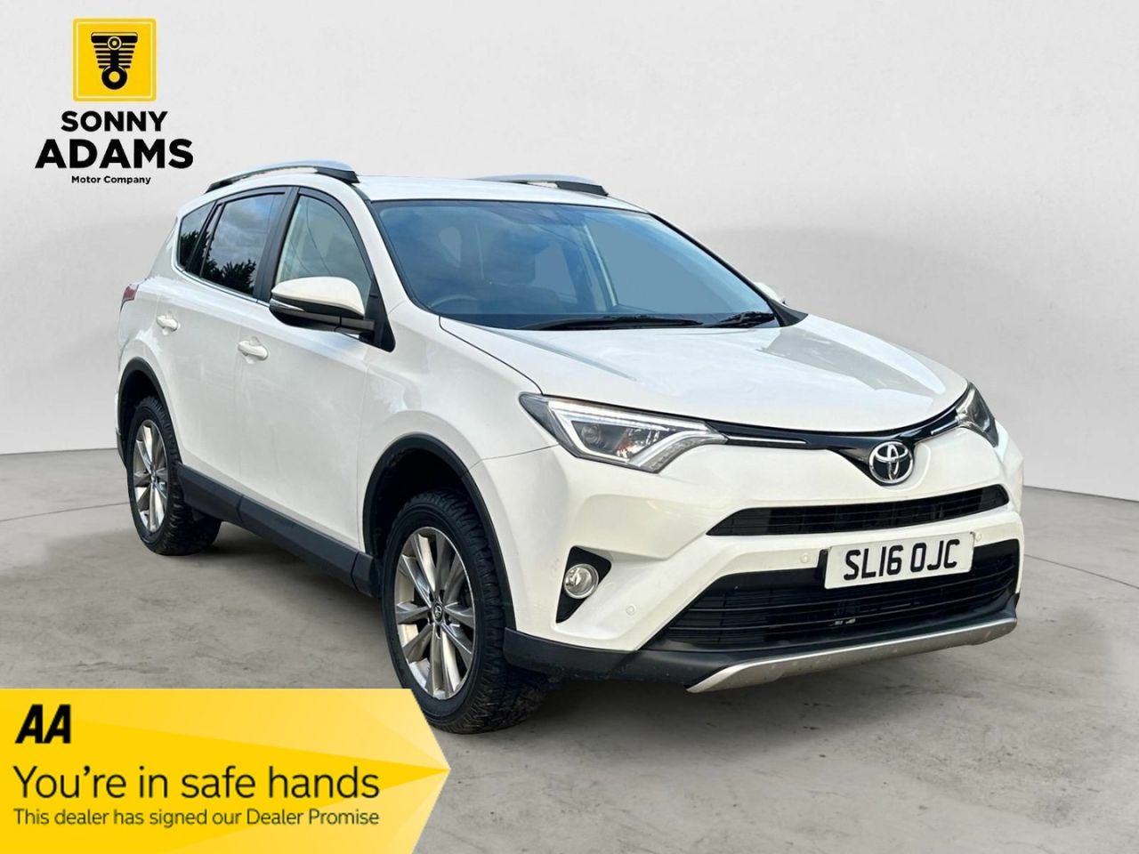 Main listing image - Toyota RAV4