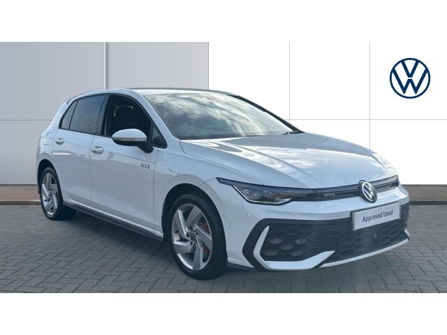 Main listing image - Volkswagen Golf GTE
