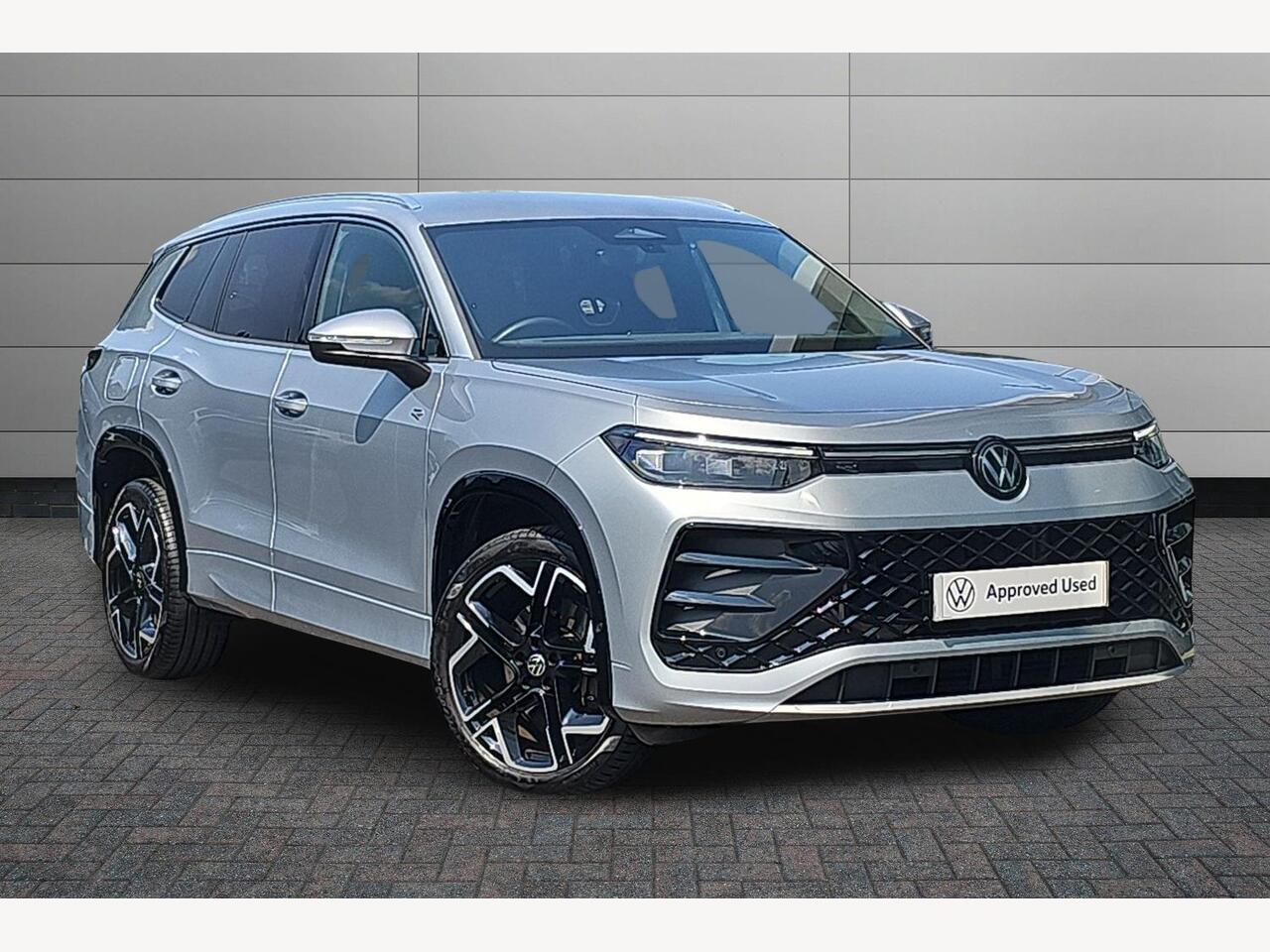 Main listing image - Volkswagen Tayron