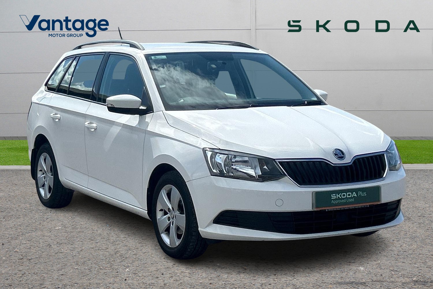 Main listing image - Skoda Fabia Estate