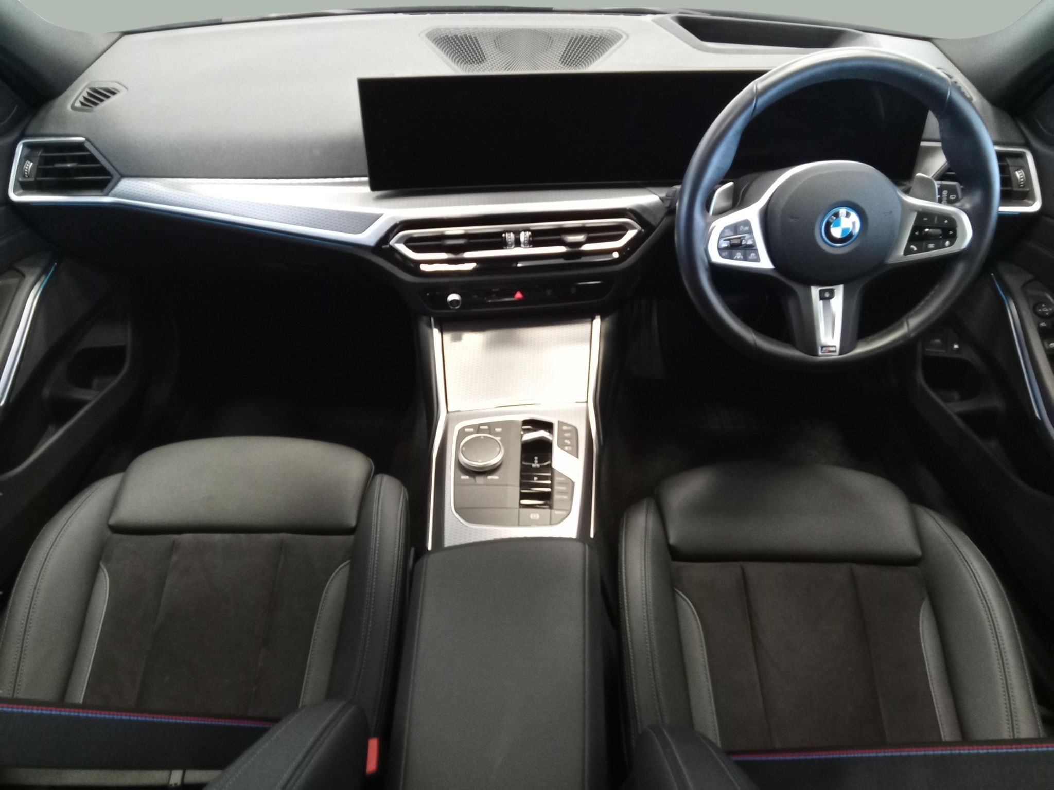 Main listing image - BMW 3 Series Touring