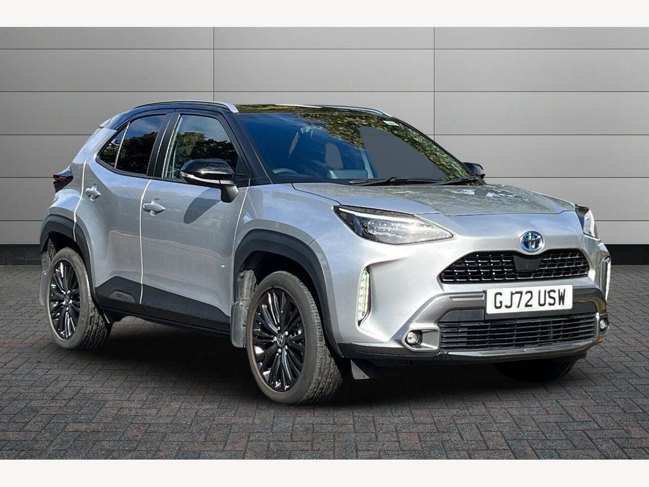 Main listing image - Toyota Yaris Cross