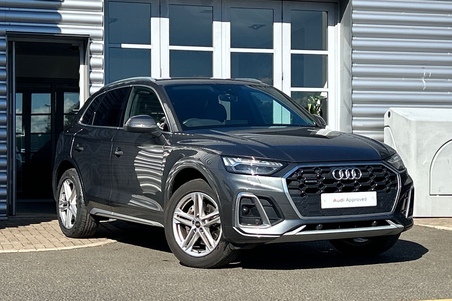 Main listing image - Audi Q5