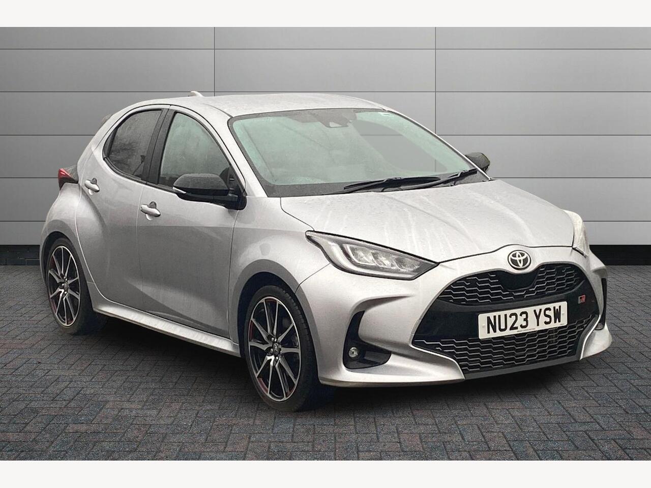 Main listing image - Toyota Yaris