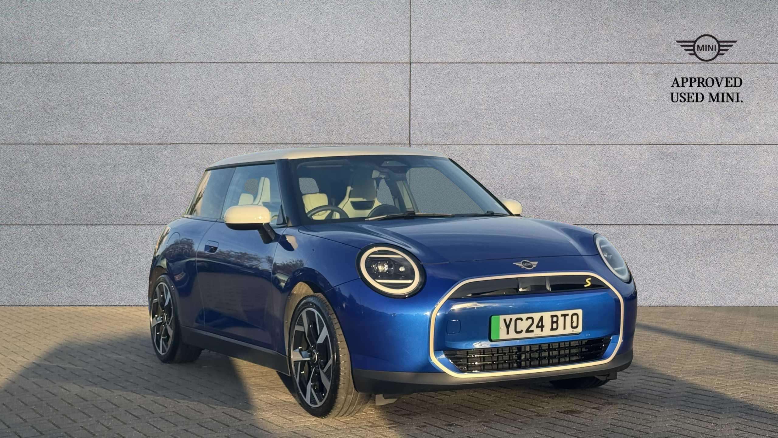 Main listing image - MINI Electric