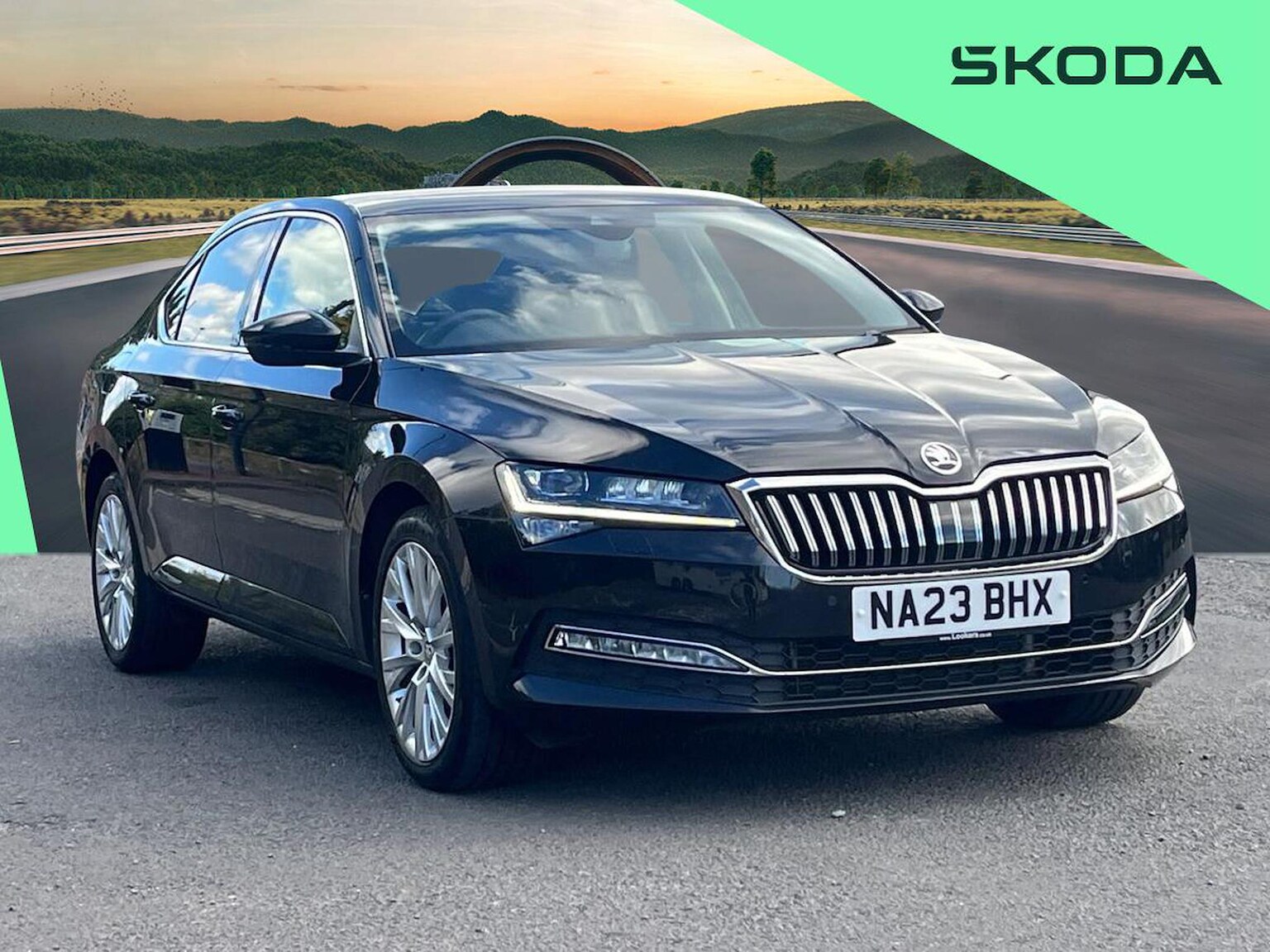 Main listing image - Skoda Superb