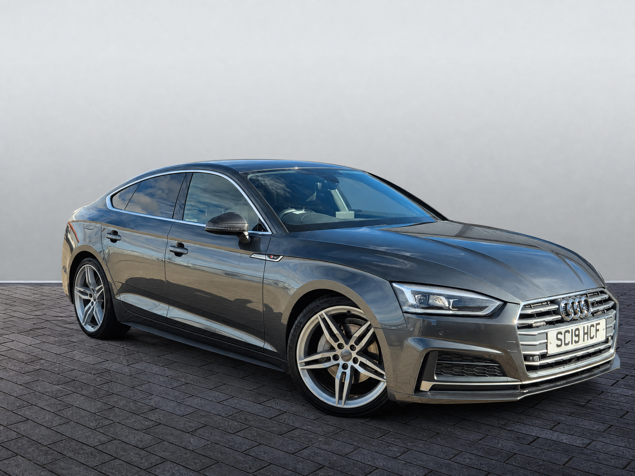 Main listing image - Audi A5