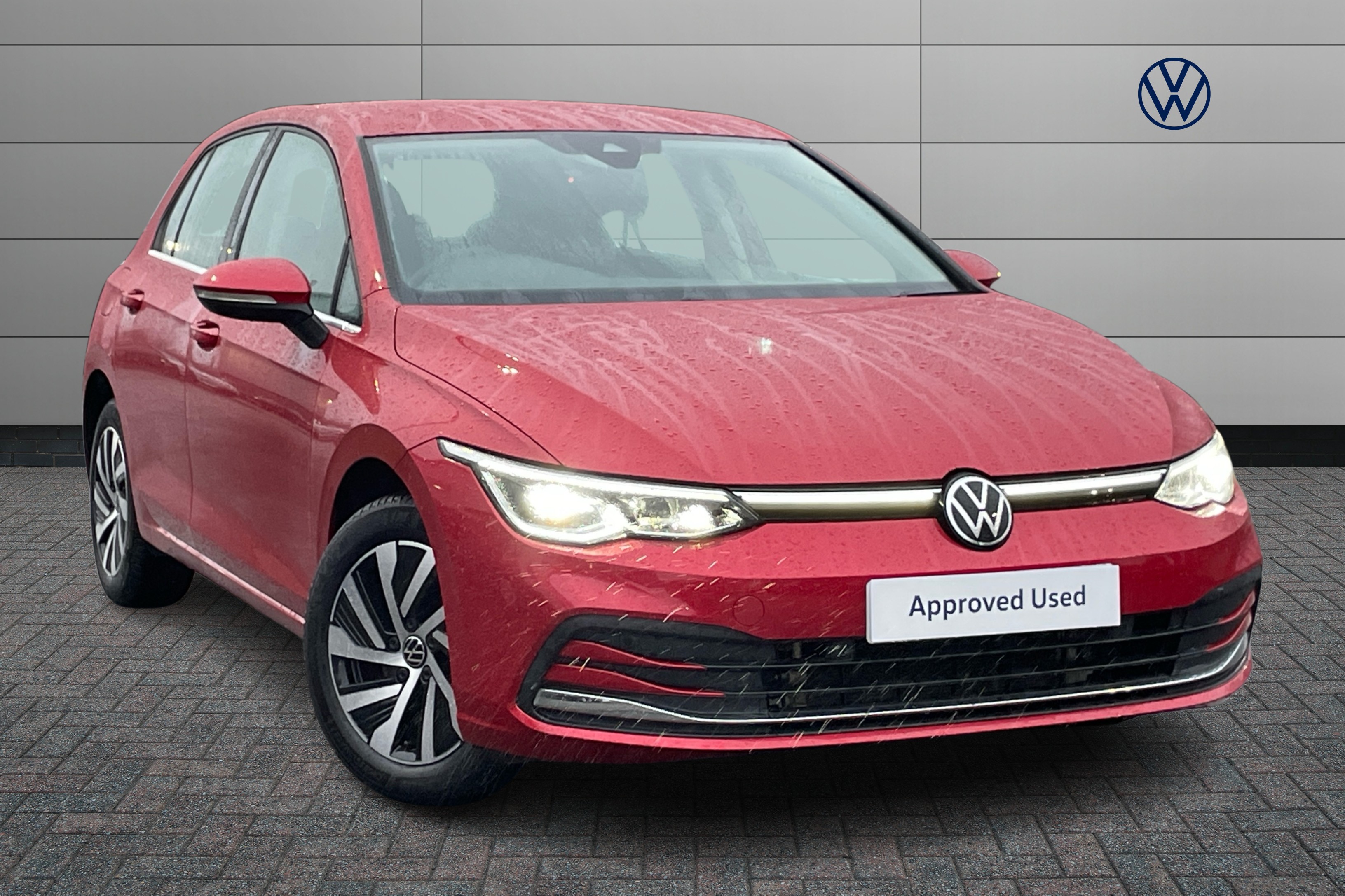 Main listing image - Volkswagen Golf