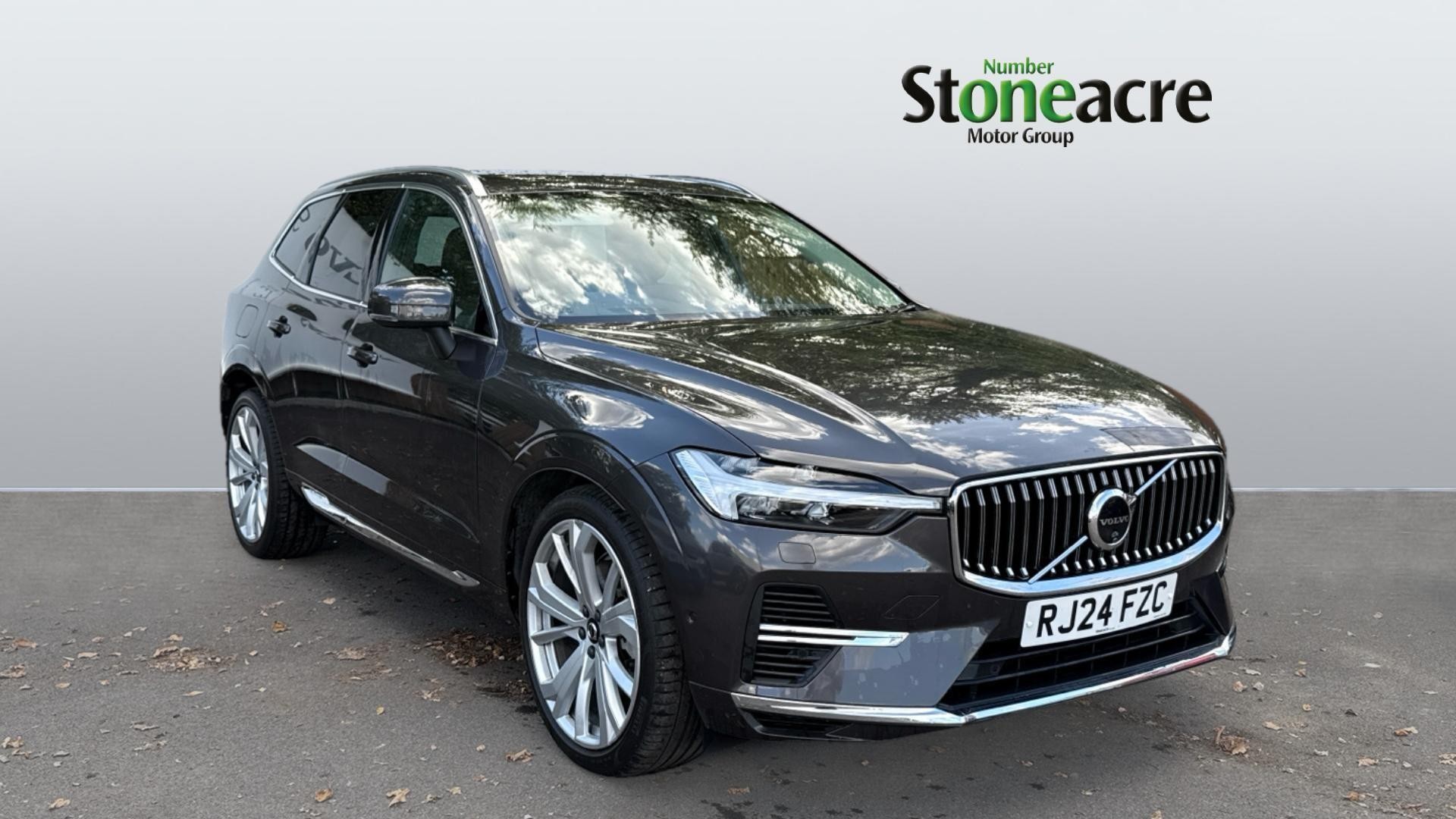 Main listing image - Volvo XC60