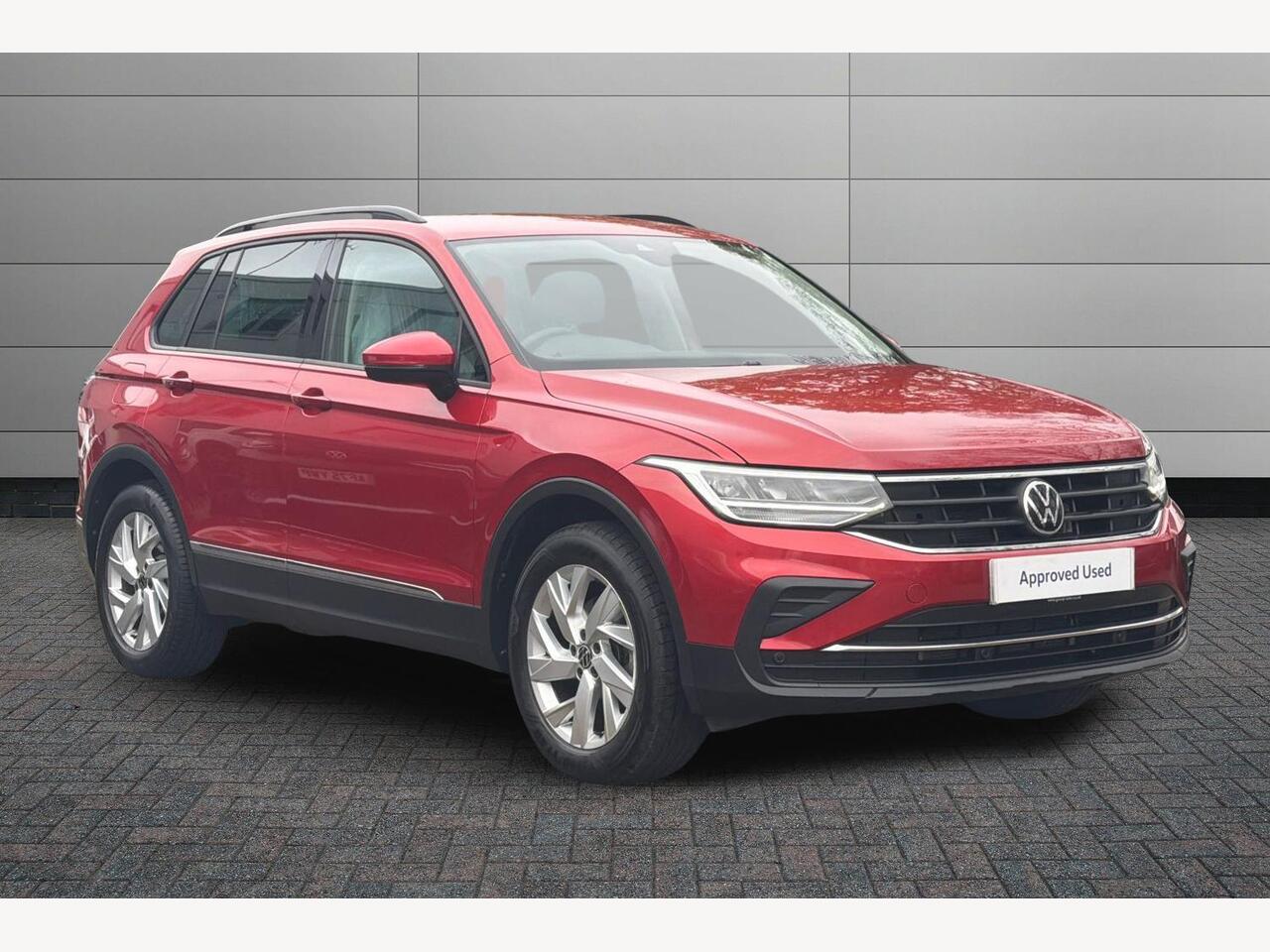 Main listing image - Volkswagen Tiguan