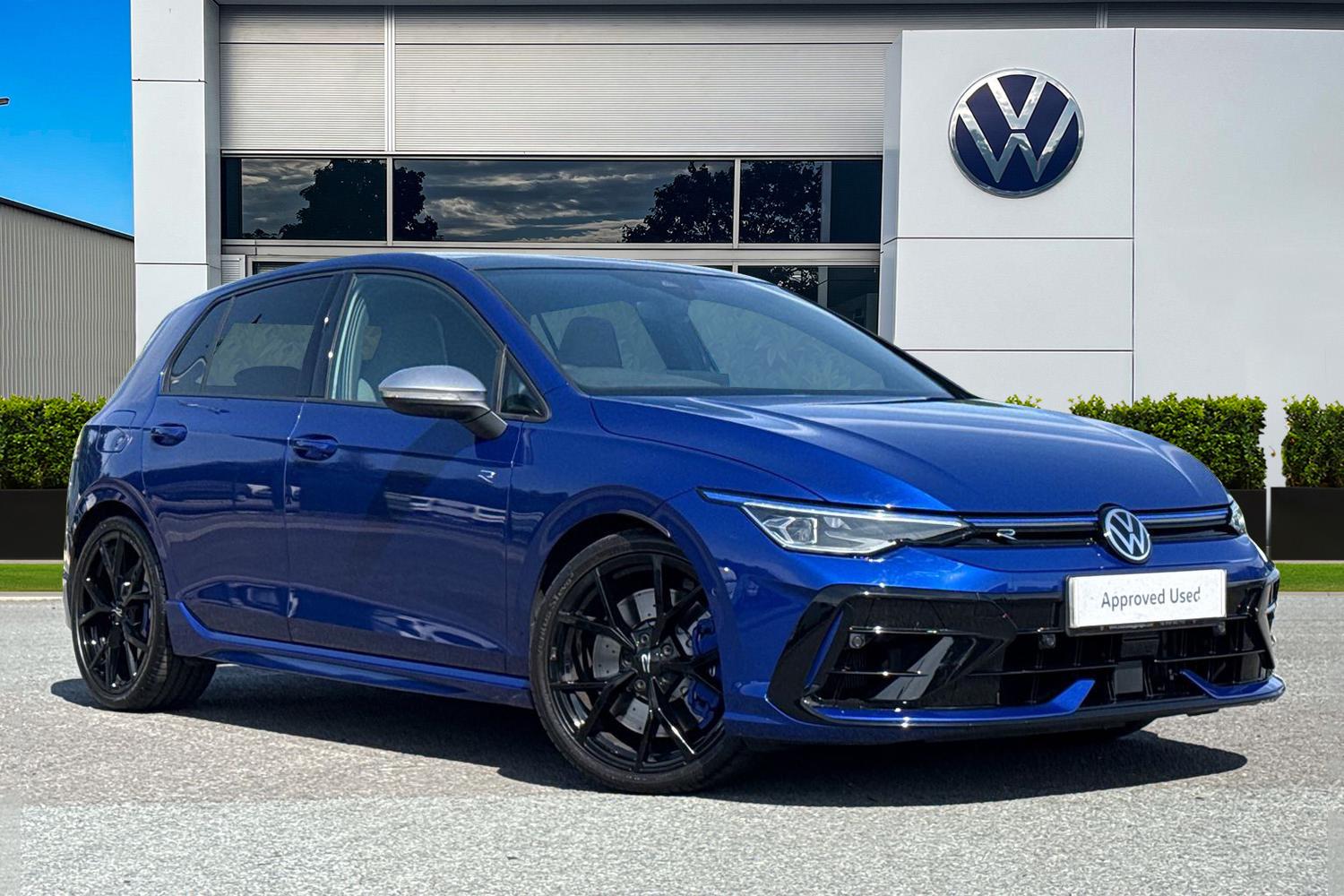 Main listing image - Volkswagen Golf R
