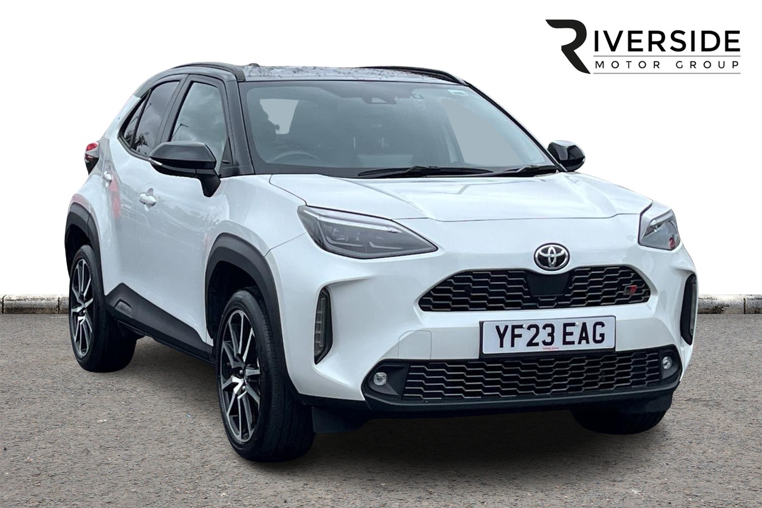 Main listing image - Toyota Yaris Cross