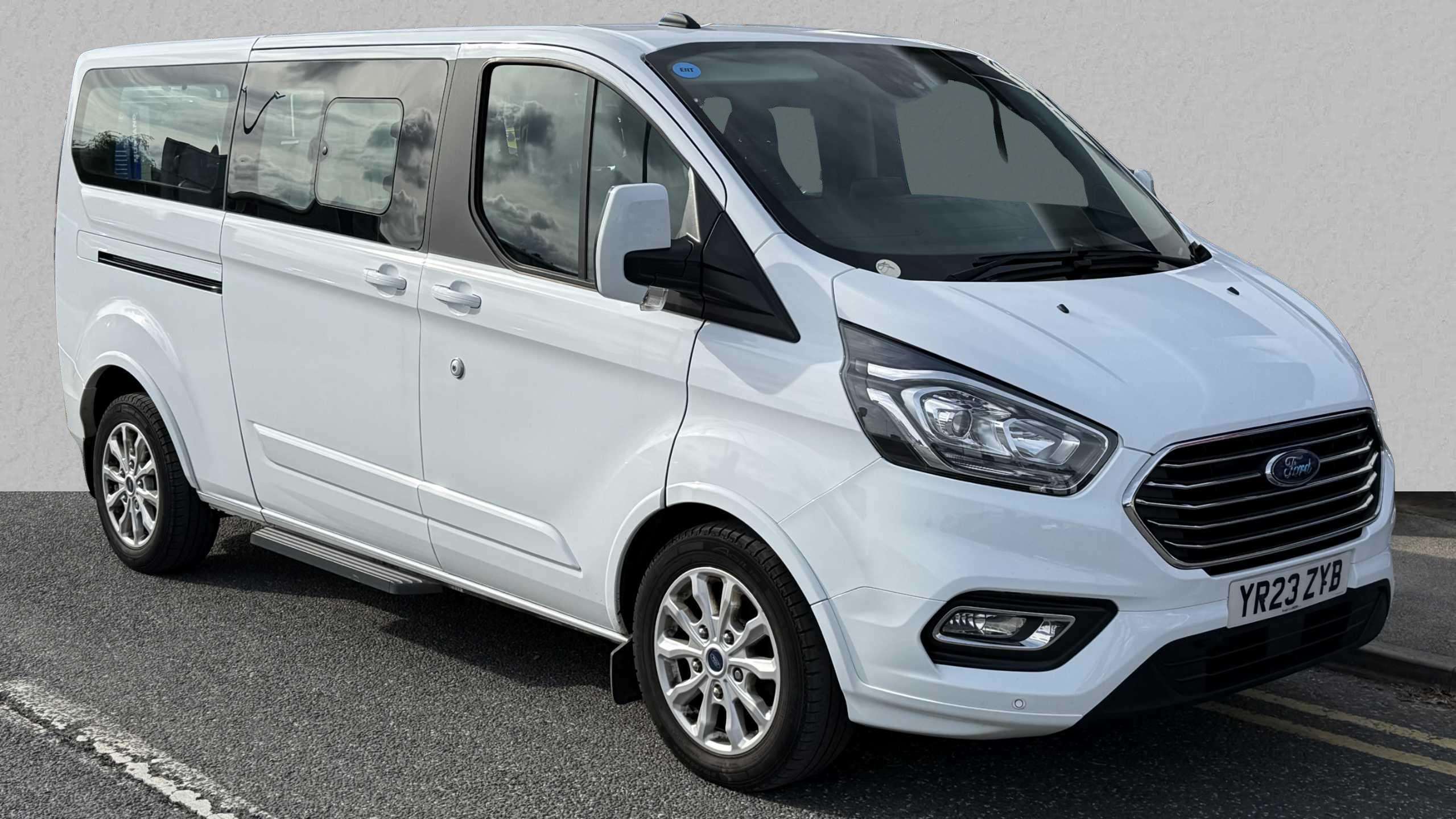 Main listing image - Ford Tourneo Custom