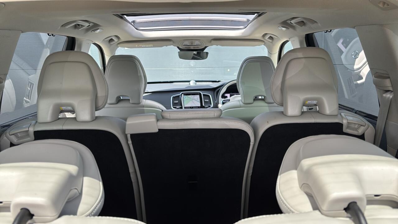 Main listing image - Volvo XC90