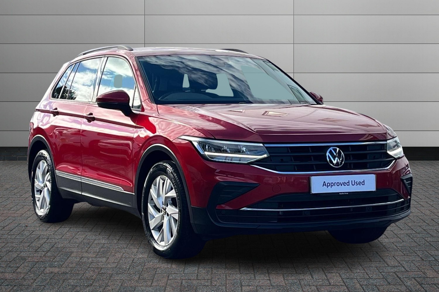 Main listing image - Volkswagen Tiguan