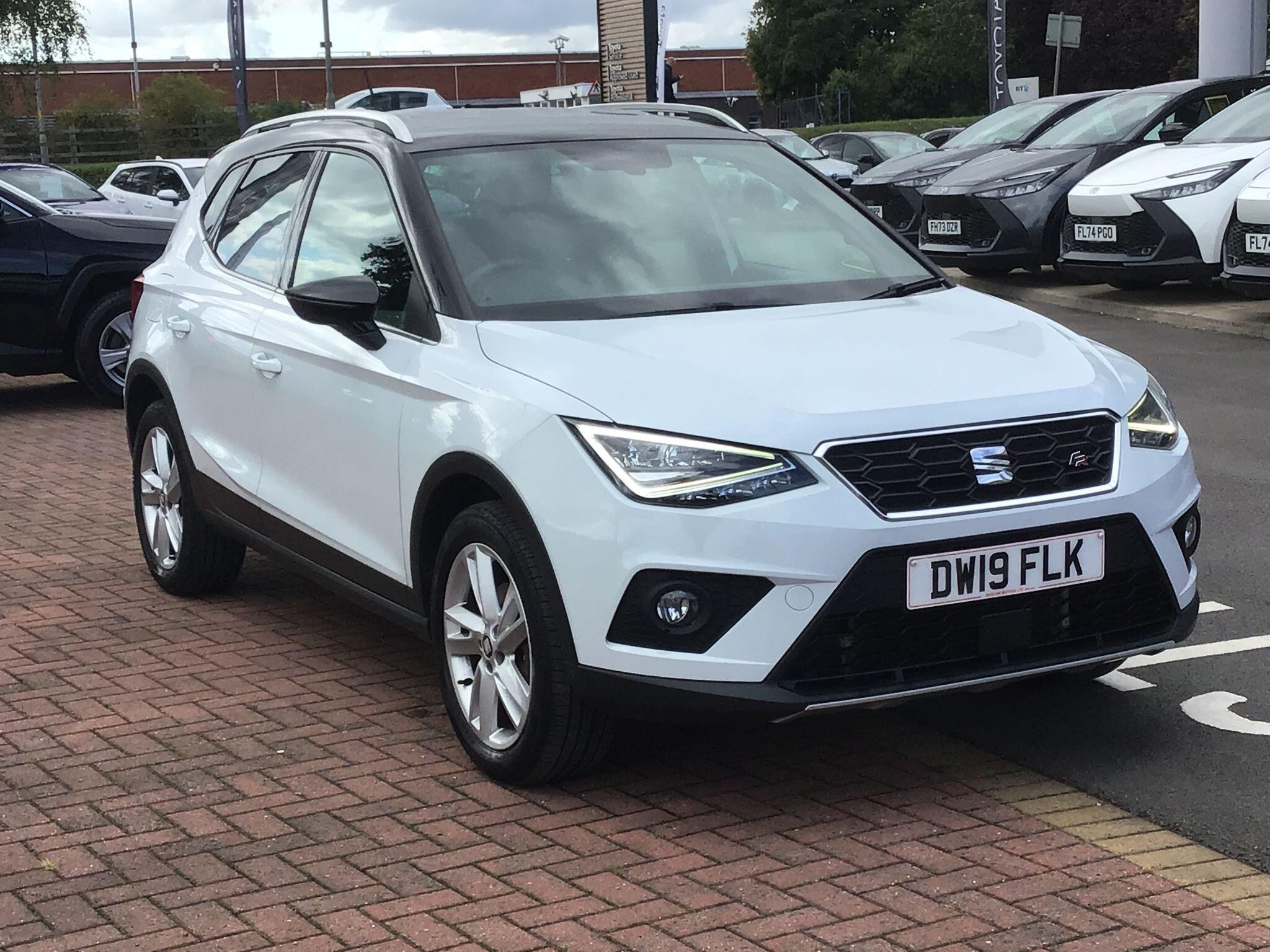 Main listing image - SEAT Arona
