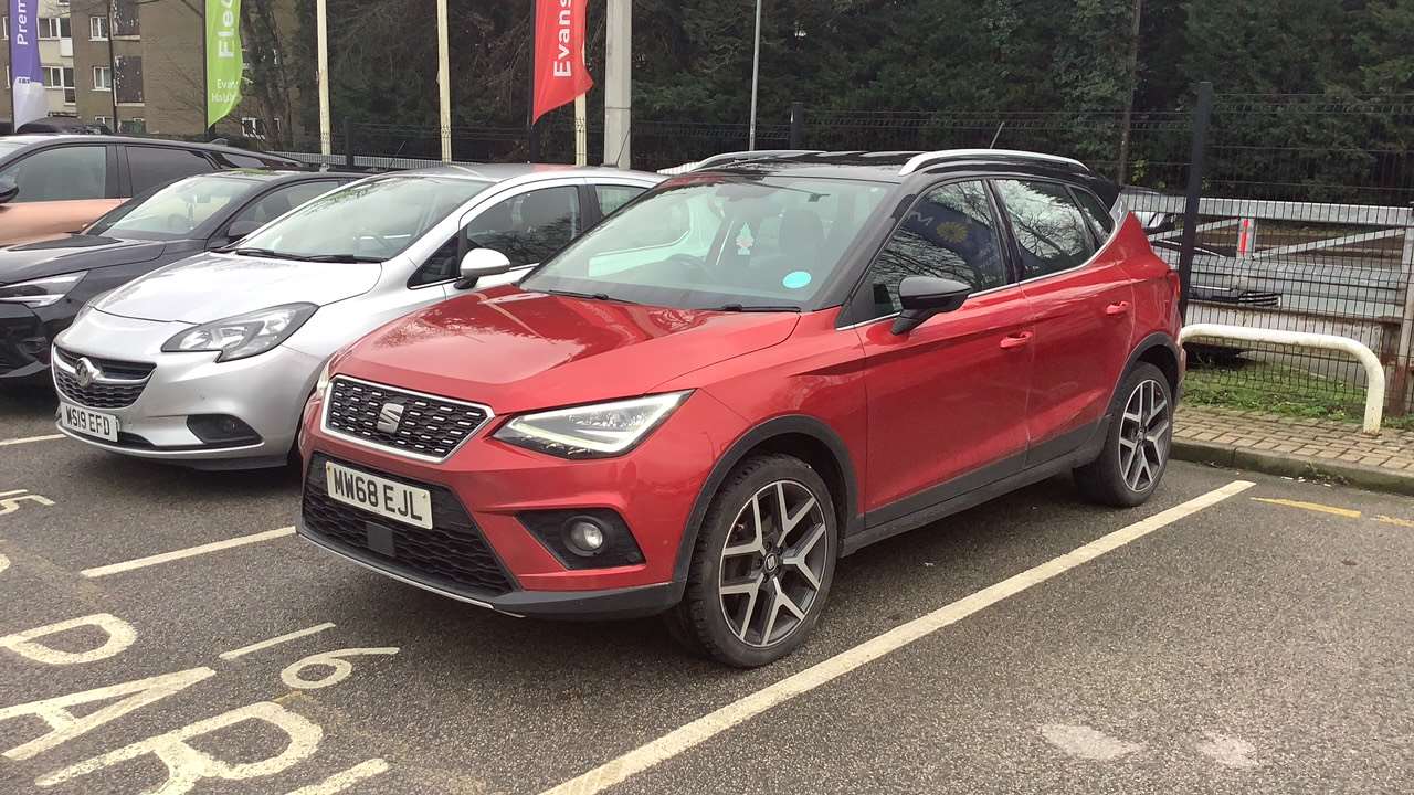 Main listing image - SEAT Arona