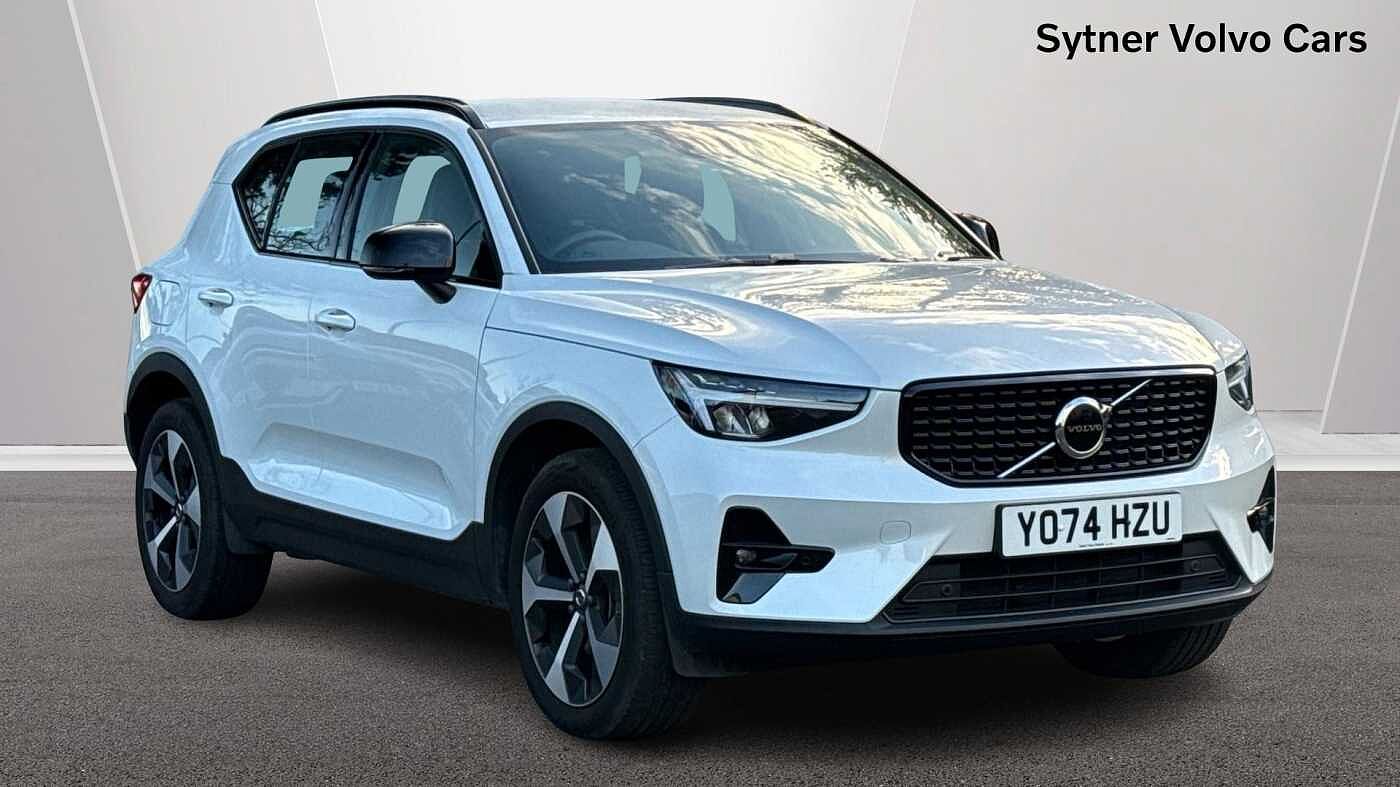 Main listing image - Volvo XC40