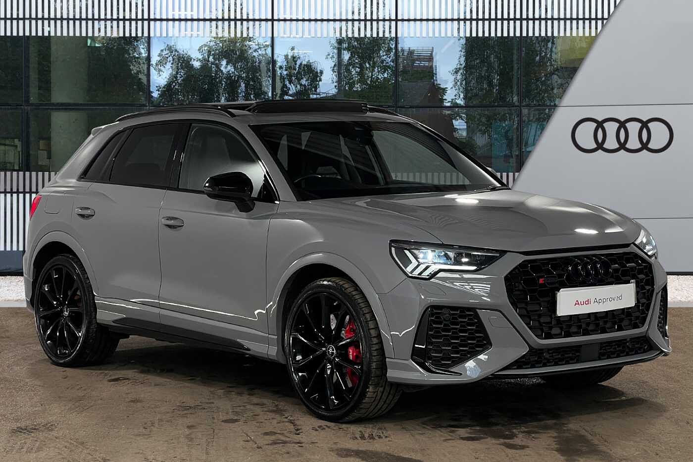 Main listing image - Audi RS Q3