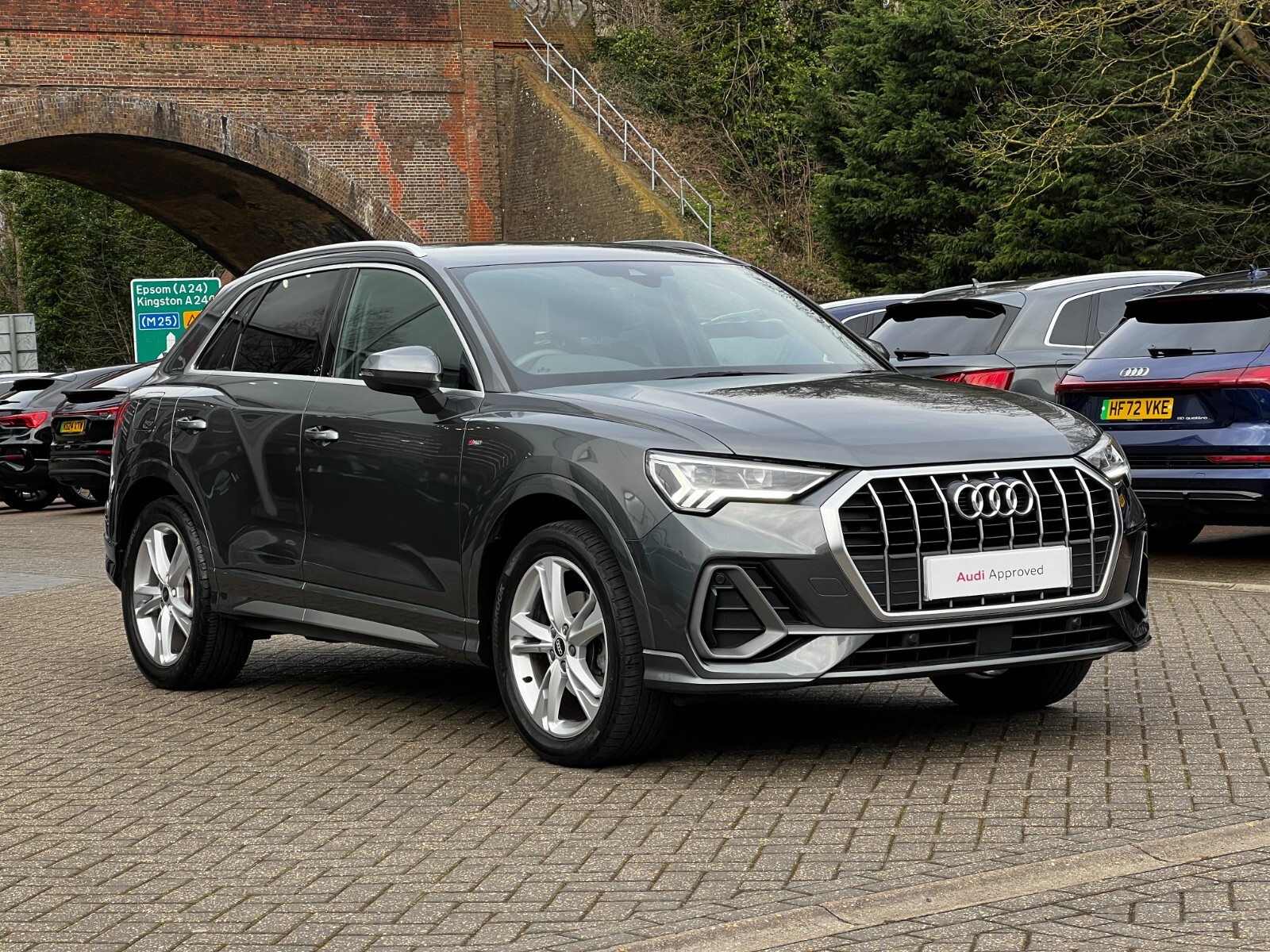 Main listing image - Audi Q3